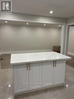 Building Photo - 23 Michigan Ave