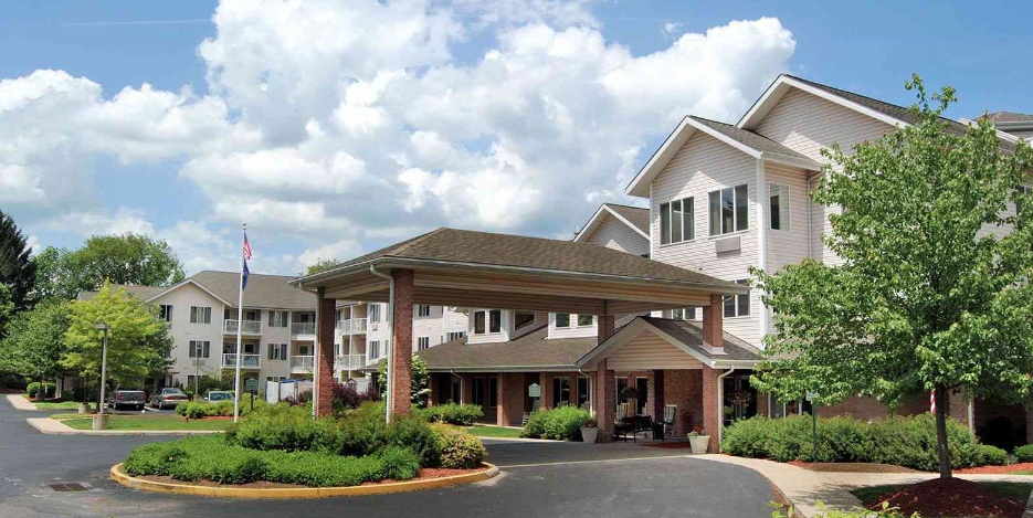 Holiday Bethel Park - Apartments in Bethel Park, PA | Apartments.com