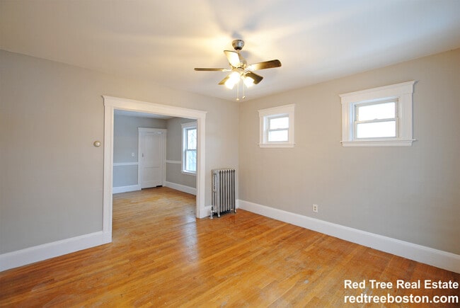 Foto del edificio - 80 Langley Rd