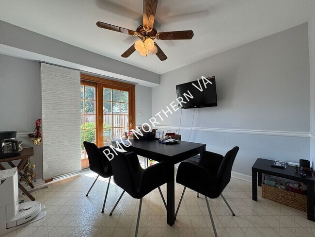 Building Photo - 6118 Rocky Way Ct