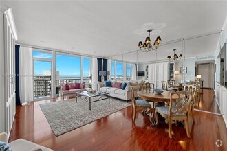 Building Photo - 1408 Brickell Bay Dr