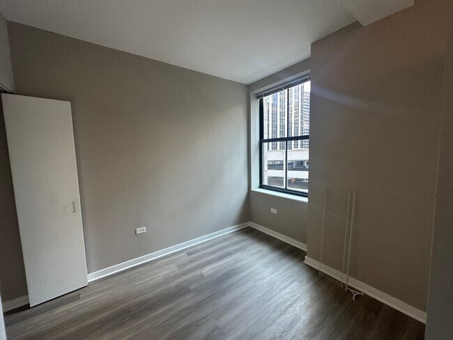 Building Photo - 175 N Franklin St