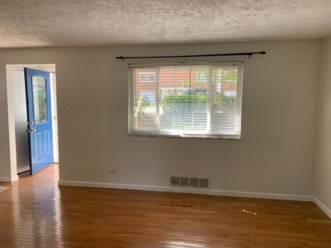Foto del edificio - 1521 Dunluce Dr