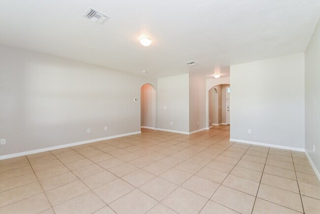 Building Photo - 1613 SW 23rd St