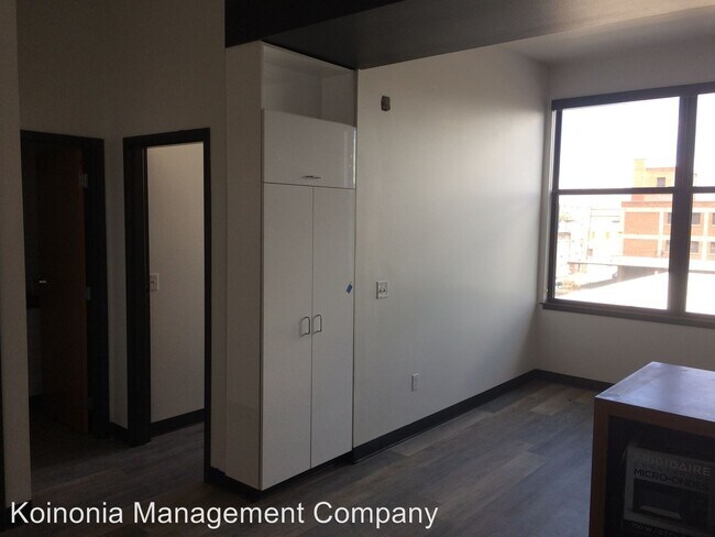 Foto del edificio - 1 br, 1 bath Apartment - 24 S 29th St