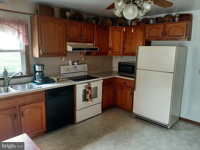 Foto del edificio - 5943 Erly Rd