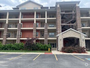 Building Photo - 200 Majestic Dr