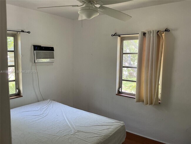 Foto del edificio - 7734 SW 55th Ave