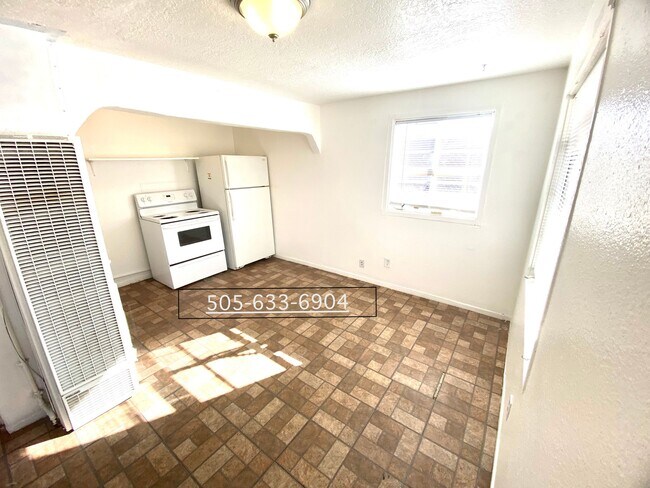 Foto del edificio - 236 1/2 Vermont St NE