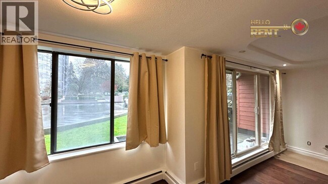 Building Photo - 9270 Salish Ct