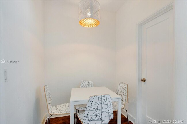 Building Photo - 900 Jefferson Ave