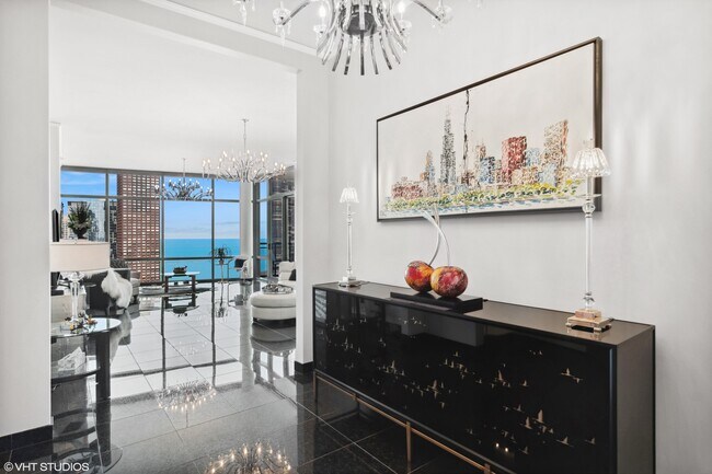 Foto del edificio - 450 E Waterside Dr