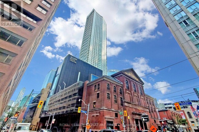 Photo du bâtiment - 197 Yonge St