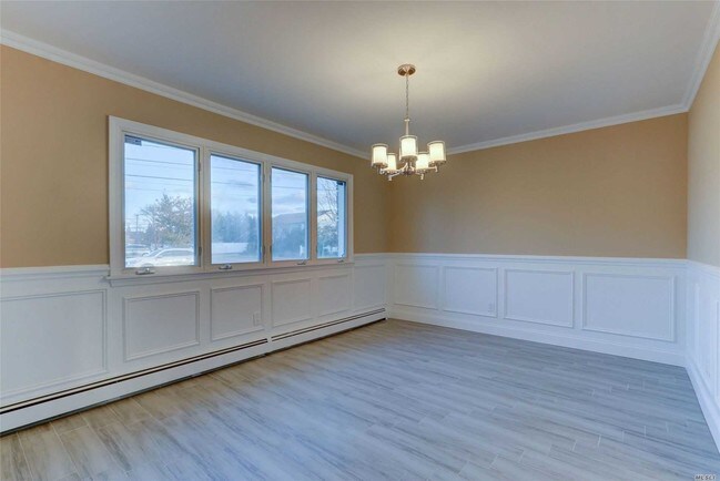 Building Photo - 28 Ensign Dr