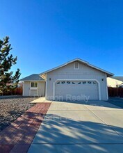 Building Photo - 2275 Albatross Way