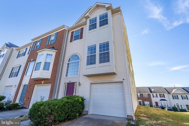 Building Photo - 200 Chesterbrook Ct