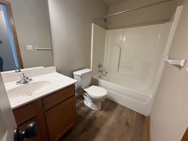 Foto del edificio - 107 SW Rock Gdn Ln