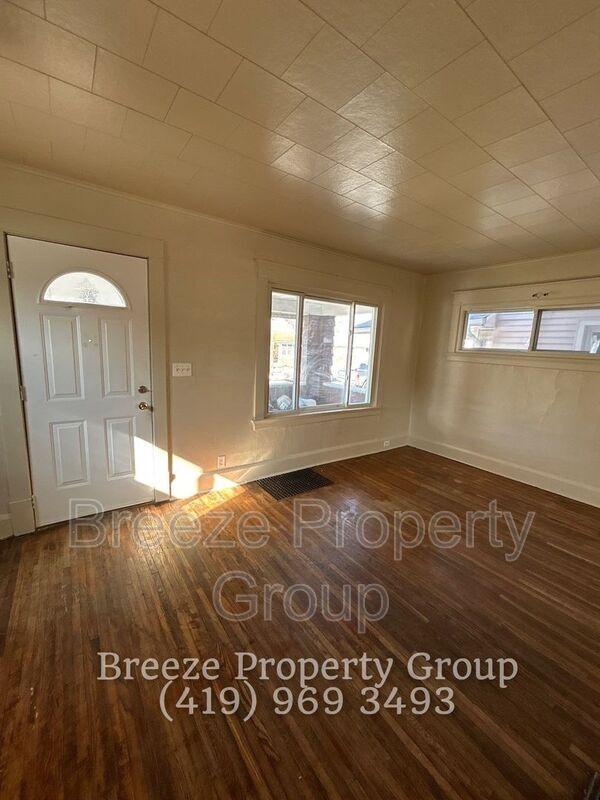 Building Photo - 1537 Remington St