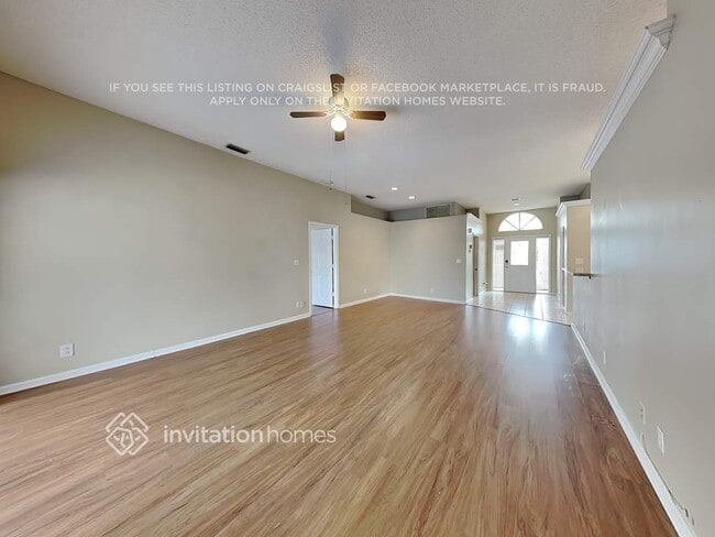 Foto del edificio - 13297 Emerald View Ct