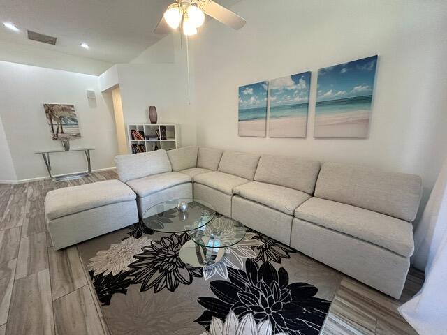 Foto del edificio - 2225 NW 53rd St
