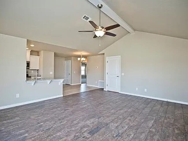 Building Photo - GREAT LOCATION IN CENTERTON!!!