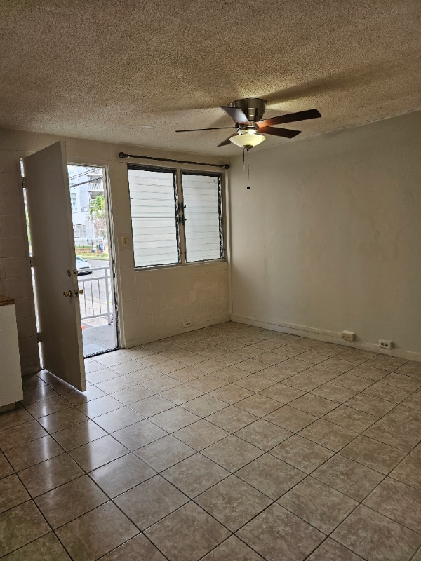 Building Photo - 809 Kinau St