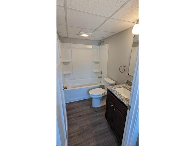 Foto del edificio - 308 4th Ave NW