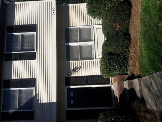 Building Photo - 9440 Lexington Cir