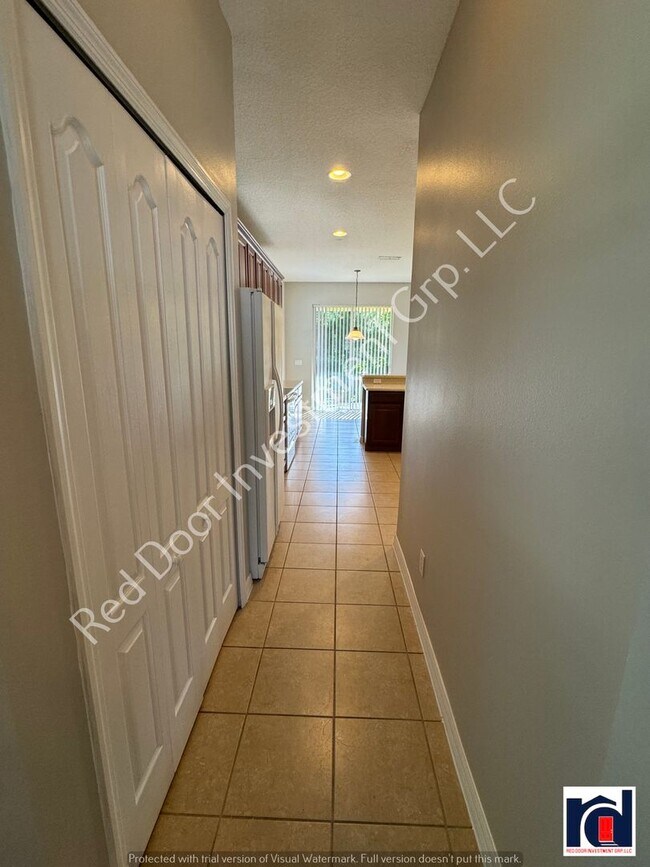 Foto del edificio - Stunning 4-Bedroom 2.5 Bath Apopka Home