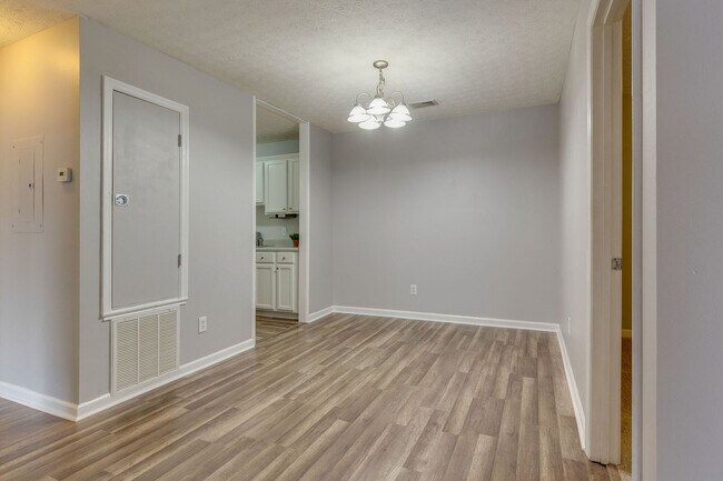 Foto del edificio - Adorable 2 bed/2 bath condo Hermitage