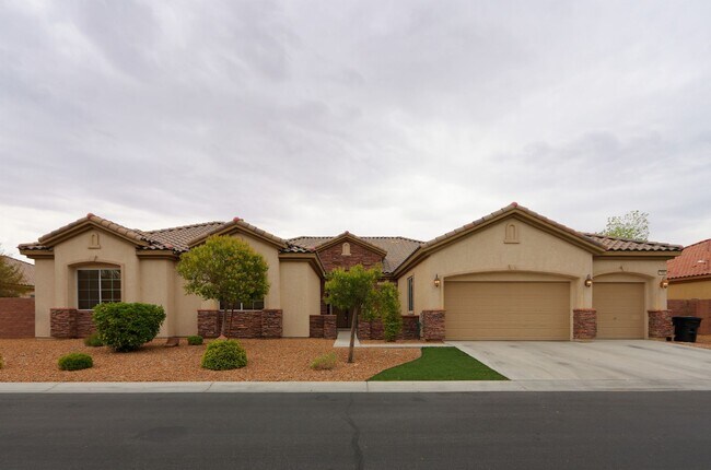 Foto del edificio - Lovely 4 bedroom home!