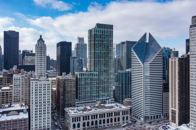 Foto del edificio - The Heritage Shops At Millennium Park