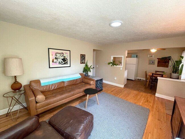 Foto del edificio - Lovely Home in St Johns with Fenced Yard, ...