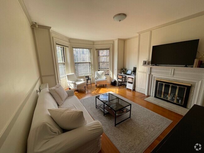 Building Photo - 244 Beacon St