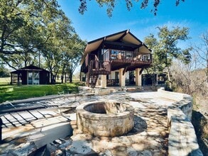 Building Photo - 729 Nomad Dr