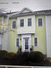 Building Photo - 1006 Highgrove Dr