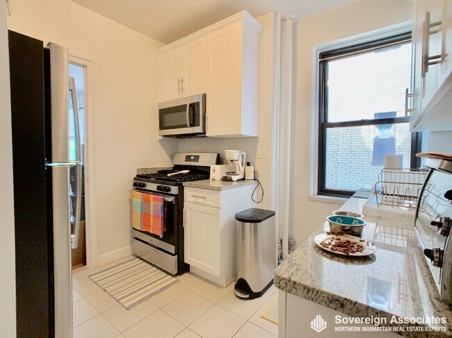 Foto del edificio - 499 Fort Washington Avenue