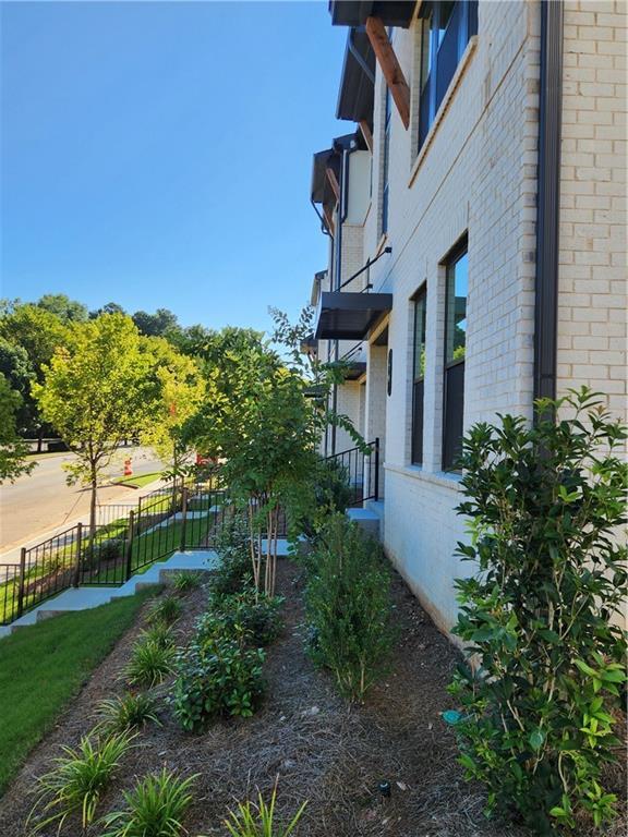 Foto del edificio - 20 Peeples Dr