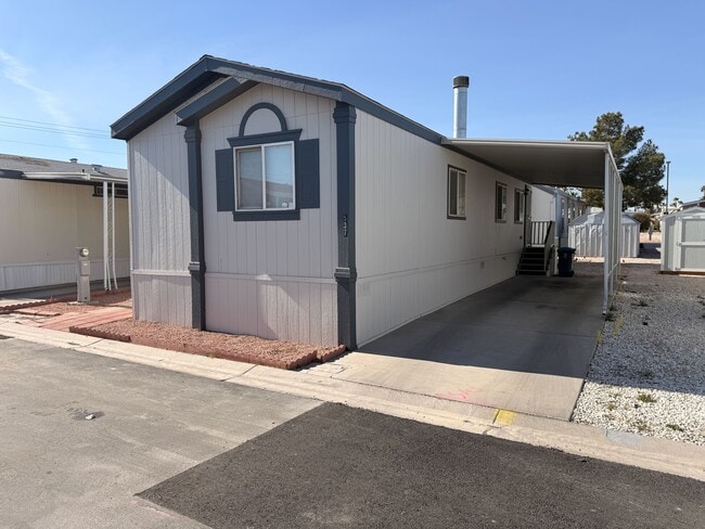 Foto del edificio - 3601 E Wyoming Ave