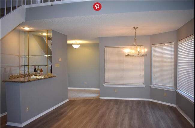Foto del edificio - 541 Ranch Trail