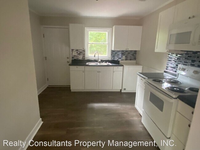 Foto del edificio - 3 br, 1 bath House - 419 Hobson Street