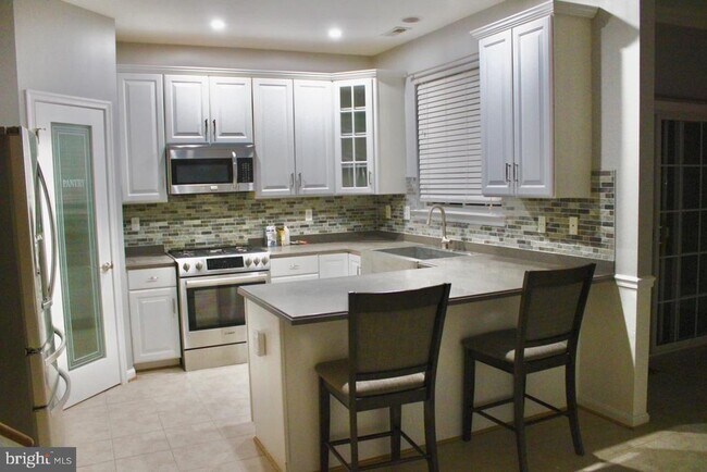 Foto del edificio - 222 Mary Jane Ln