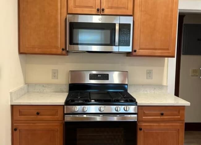 Building Photo - 31 Cummins Hwy