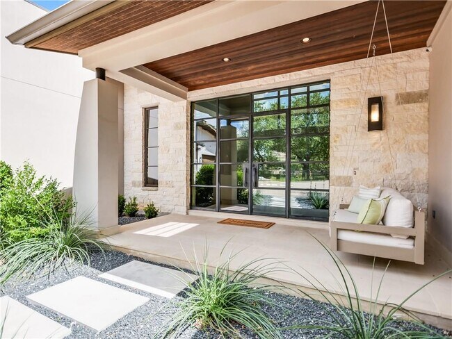 Building Photo - 12524 Maidenhair Ln