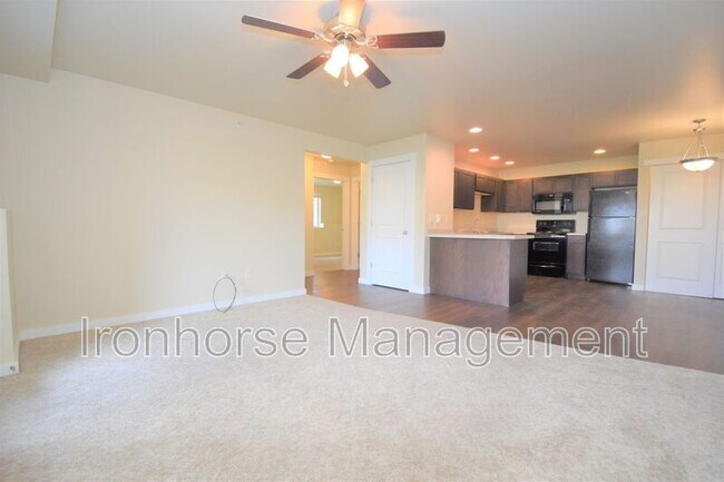 Building Photo - 2226 Baxter Ln