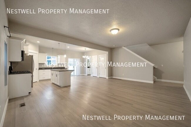 Building Photo - 8704 N Pebble Aly