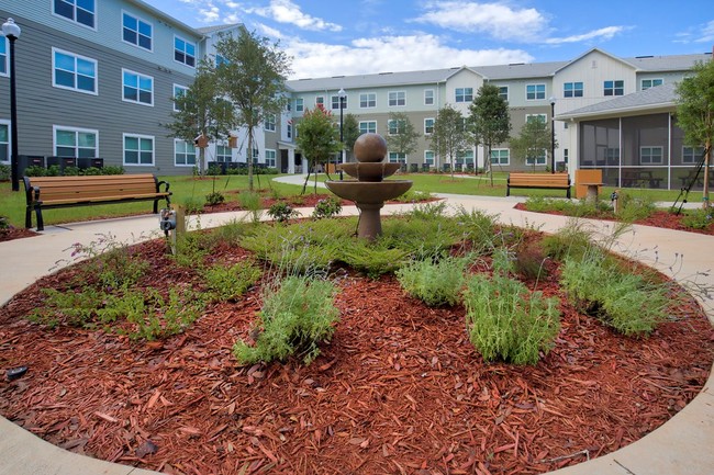 Complejo hermano - Lucas Creek Apartments