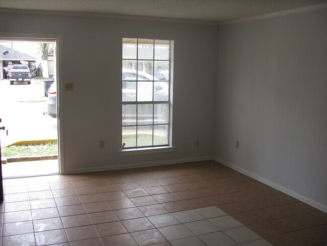 Foto del edificio - 9209 Great Smokey Ave