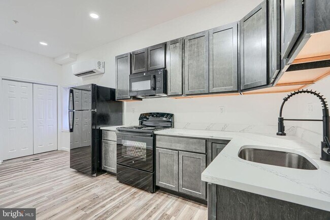 Foto del edificio - 7 S Carrollton Ave