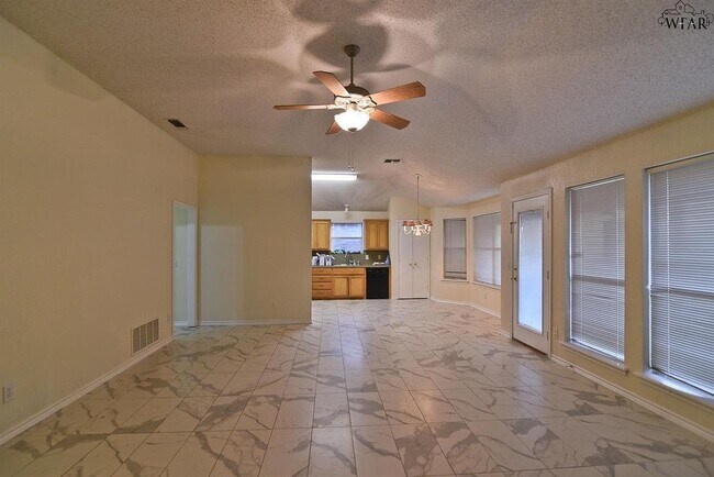 Foto del edificio - 4912 Trinidad Dr